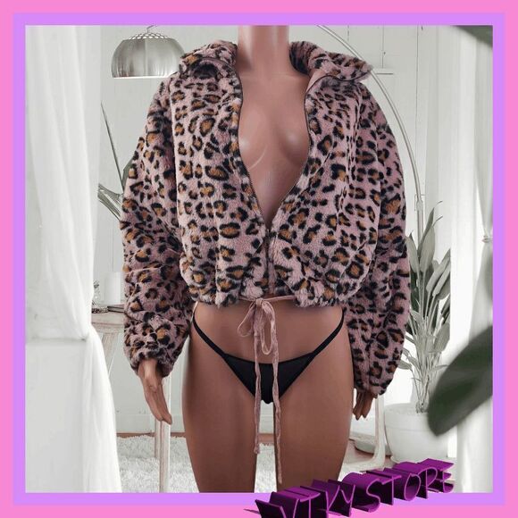 NWT {Victoria's Secret} Cozy Elegance: Faux Fur Bomber, Size Medium NWT - Picture 1 of 7